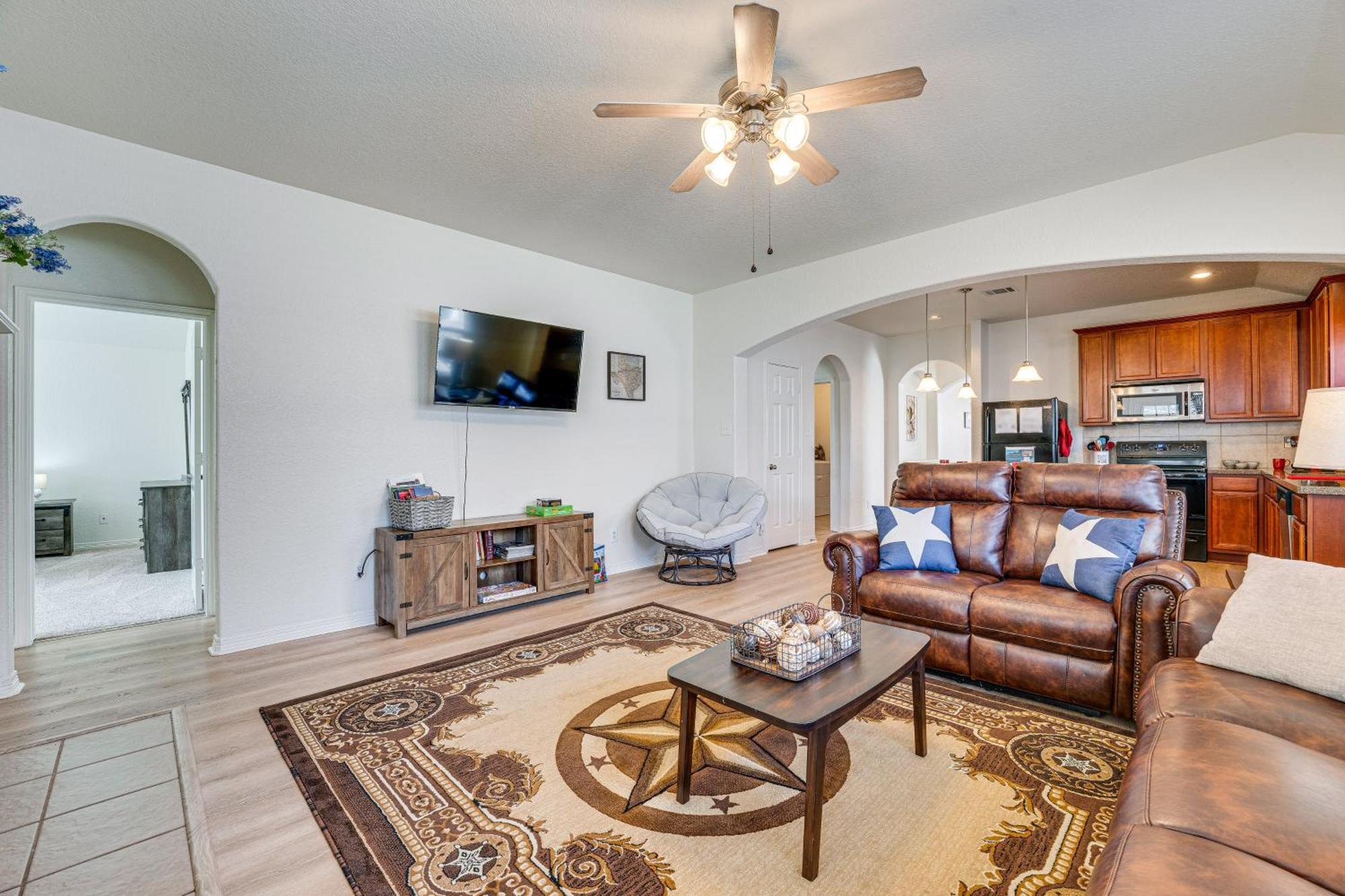 San Antonio Home With Game Room, 9 Mi To Seaworld! Exterior photo